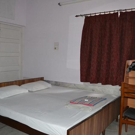 Monorama Guest House Kolkata Ngoại thất bức ảnh
